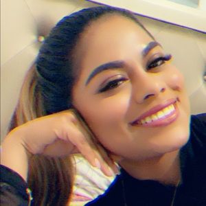 Meet your Posher, Jessica